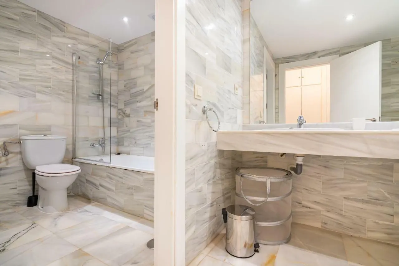 Luxury Two Bed Apartment In El Dorado, Puerto Banus Marbella